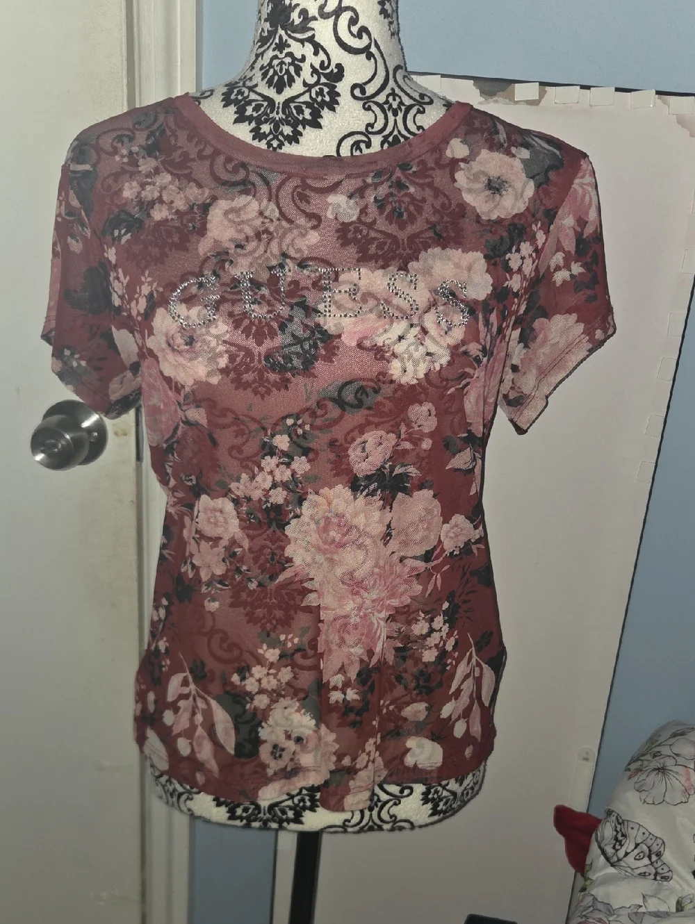 Guess Floral Short-Sleeve Top in Rose - Picture 2 of 5